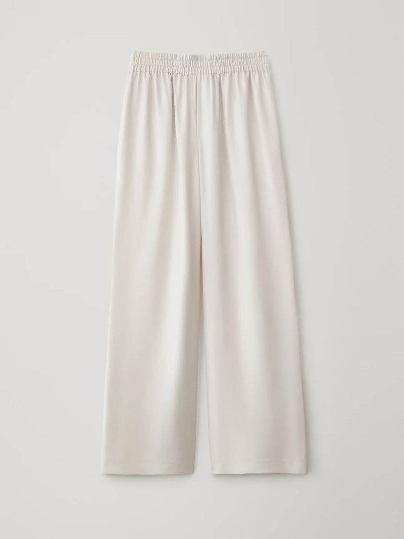 Large champagne (beige) lisa yang legs pants