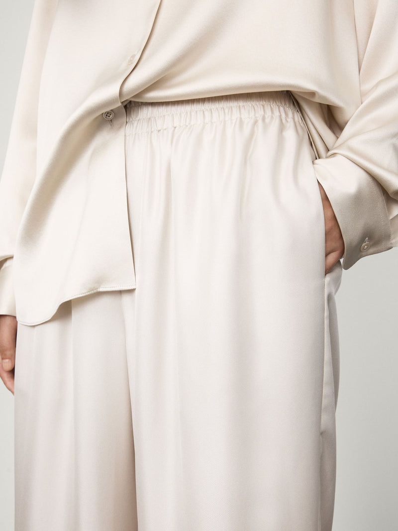 Large champagne (beige) lisa yang legs pants