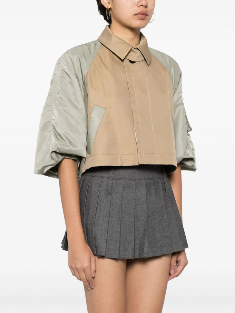 Crop jacket with contrasting sleeves beige/ Green Clear Sacai