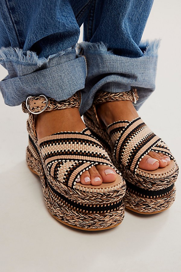 "Carmen Sand" sandals Amambaih