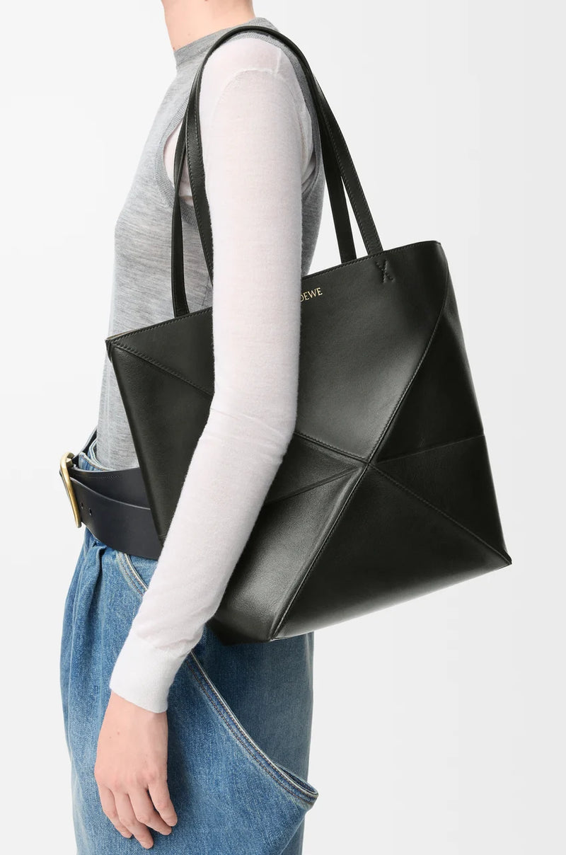Bag "Puzzle Fold Tote in shiny veal leather Black Loewe