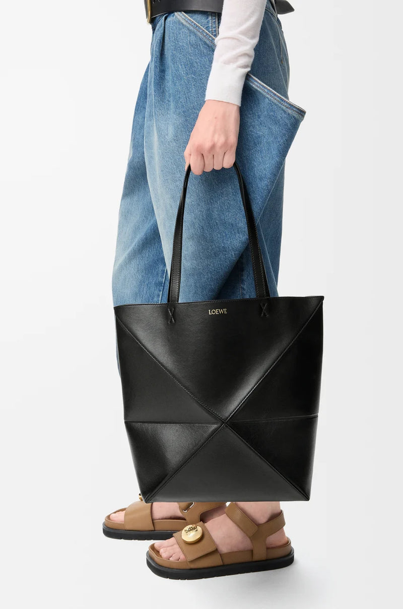 Bag "Puzzle Fold Tote in shiny veal leather Black Loewe