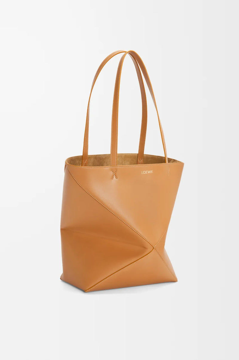 Bag "Puzzle Fold Tote in shiny veal leather Warm Desert (Tan)" Loewe
