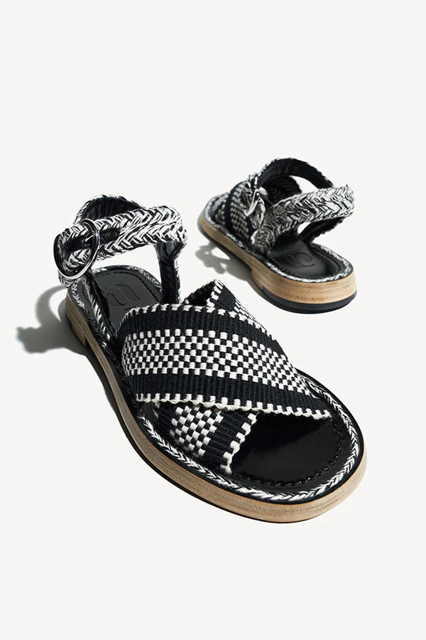 Aurora sandals Black/ Ivory "Amambaih