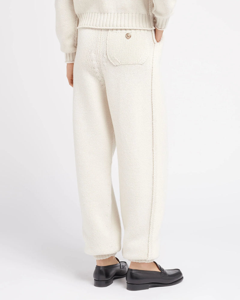 Thick pants in white cashmere barrie