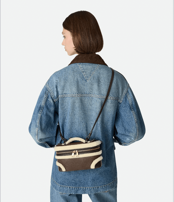 "Sac Bang Bang shearling Light brown/teddy/fondant" BOTTEGA VENETA