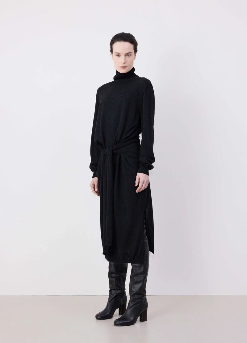 Dress "trompe-l'oeil with an anthracite collar" lemaire