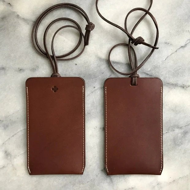 Large case with brown leather phone of EP