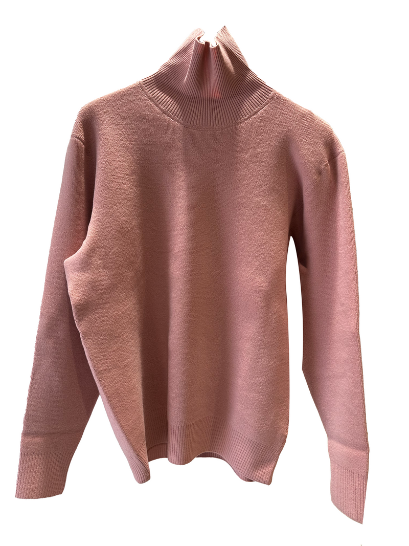 Pale pink turtleneck sweater ikiji