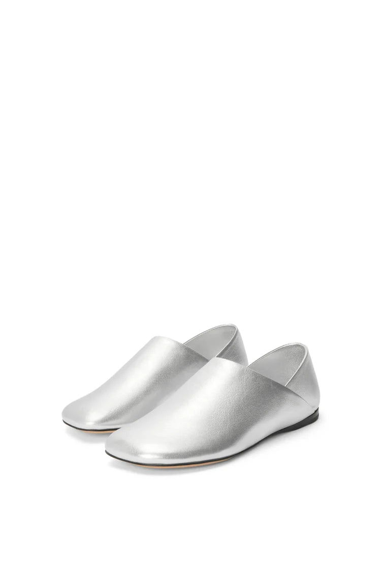 Mocassins Toy en cuir d'agneau laminé Argent LOEWE