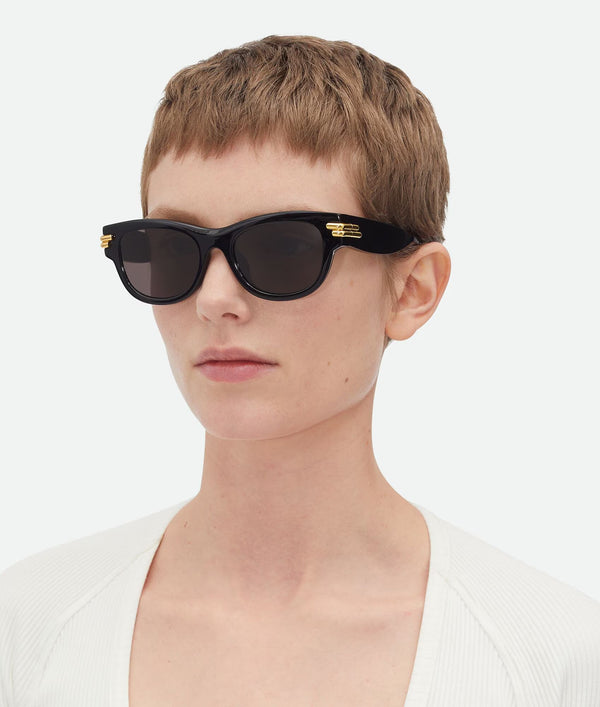 Lunettes de soleil Square Mitre Noir/ Gris BOTTEGA VENETA