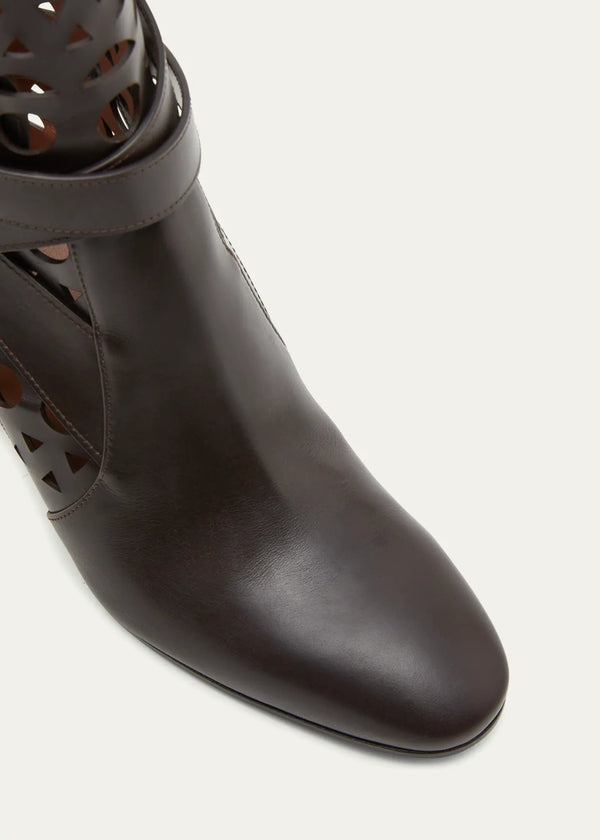 Alaia cutting leather loop boots