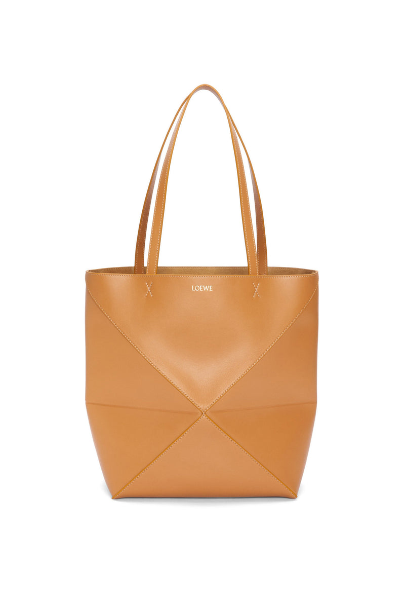 Sac "Puzzle Fold Tote en cuir de veau brillant Warm Desert (Tan)" LOEWE