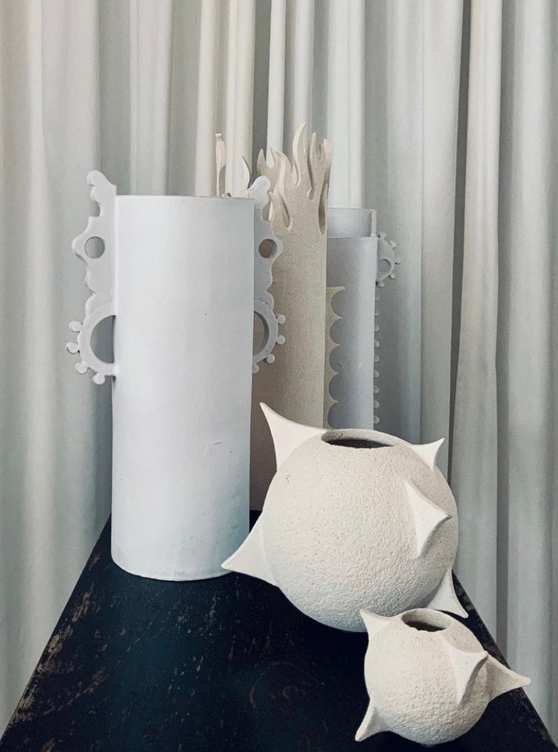 White ceramic vase d.loer contact us